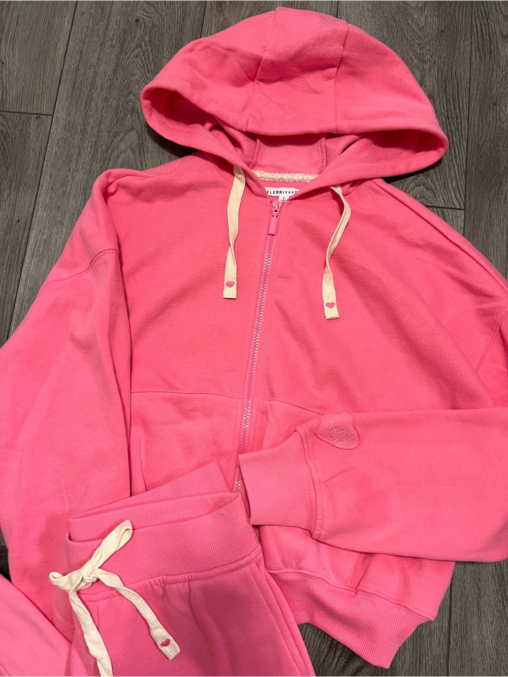 NWOT-Bright Pink Zip Hoodie & Jogger Set - Picture 3 of 4